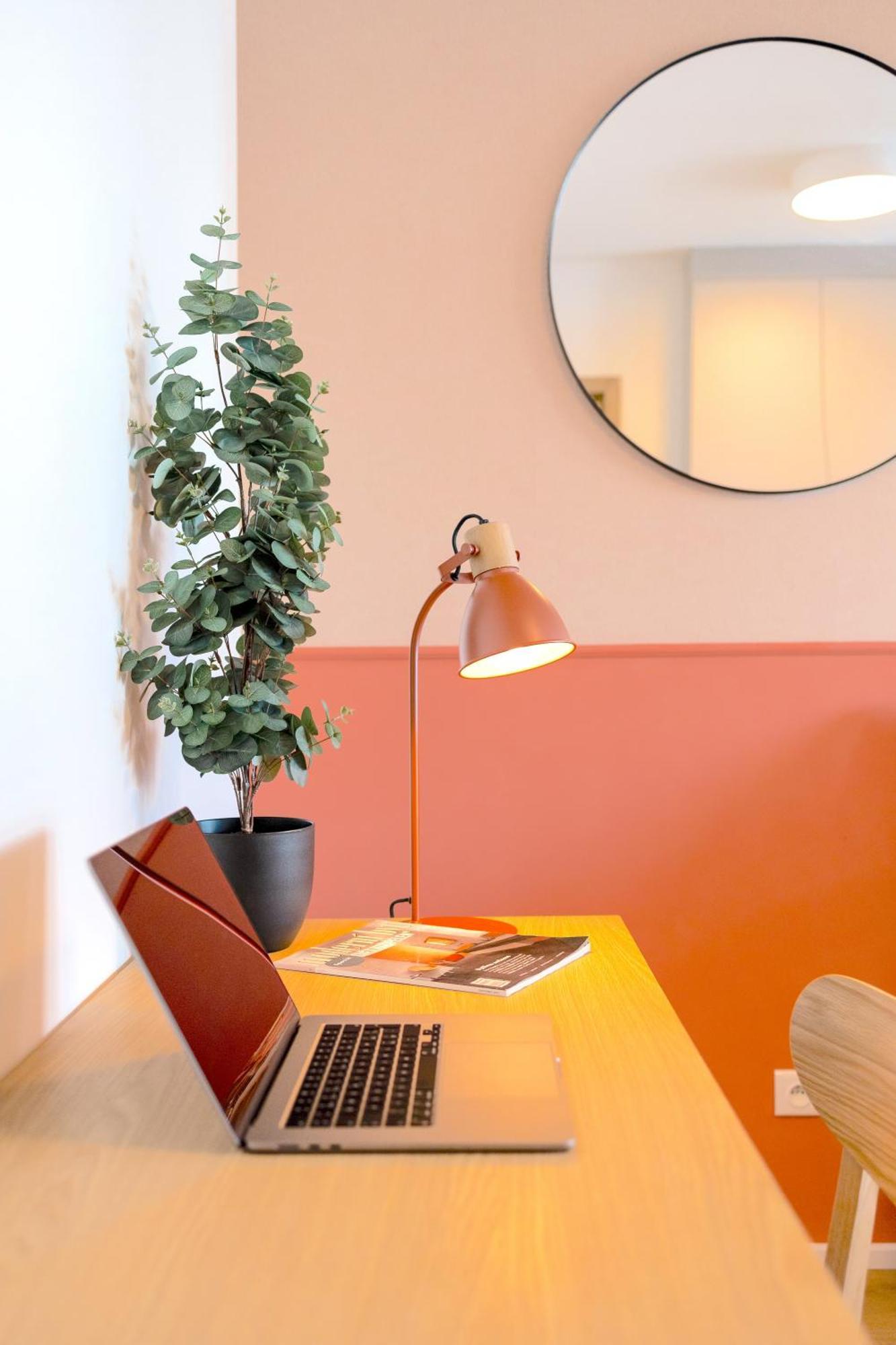 Design Apartment - Balcony, Free Parking, Yoga, 10 Mins To Center, By Gravity Praag Buitenkant foto